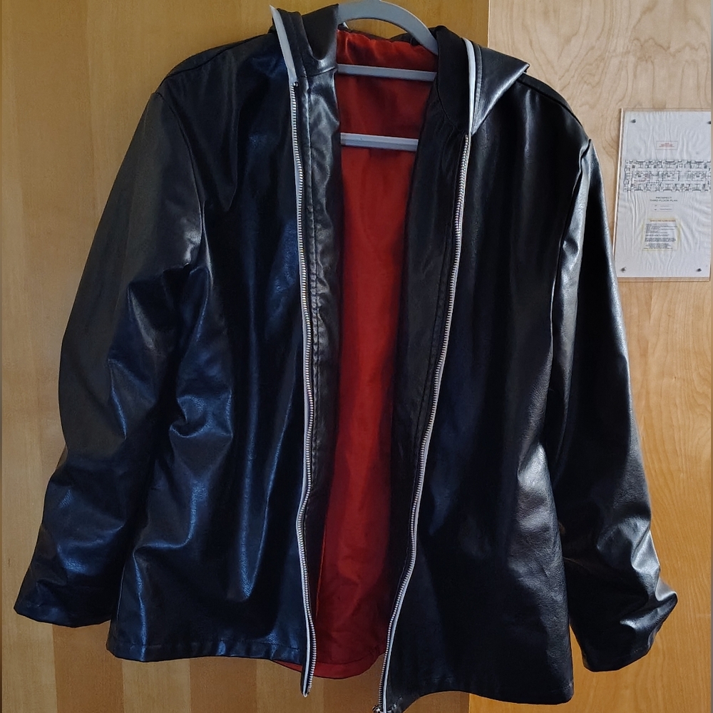 Source Unknown Black Leather Jacket with Red Interior